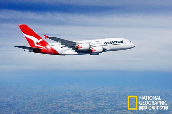 長(zhǎng)途航班，漫漫長(zhǎng)途?！抖际羞_(dá)人》的Annie Fitzsimmons向我們介紹了幾條小貼士，幫助大家度過這段煎熬。攝影：Gilles ROLLE，Redux