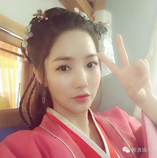 允兒招架不住古裝？韓國女星古裝LOOK一覽 誰贏了？