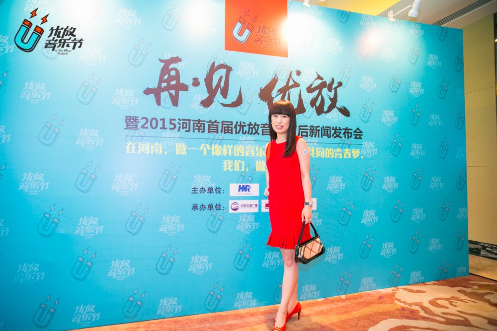 美女主播佳音！