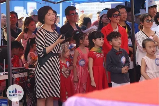 等等，這畫風(fēng)轉(zhuǎn)變太快我不明白了，看見啥了突然這么高興？