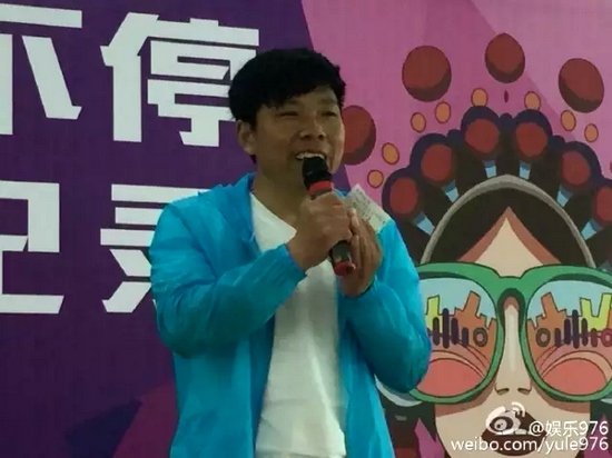 見(jiàn)證挑戰(zhàn)的戲迷代表陳紅森講述自己和戲曲的故事、見(jiàn)證歷史時(shí)刻的心情。