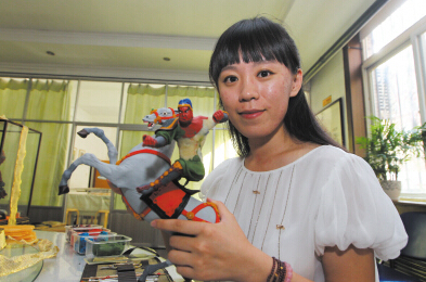 精美的造型，你能想到是鐘蕾用面做成的嗎