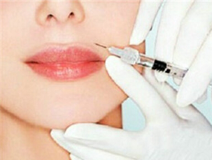 大學(xué)生暑期整形忙，能為未來(lái)“加分”嗎？