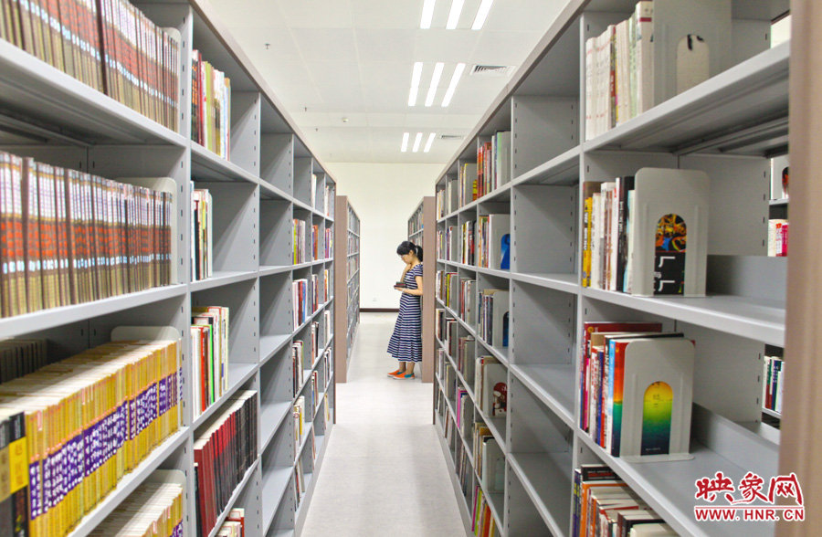 或站或坐，這里是獲取知識的好地方