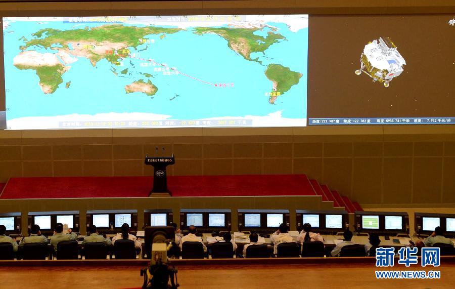 這是12月2日凌晨拍攝的北京航天飛行控制中心大廳。