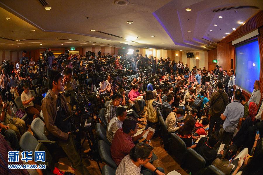3月10日，在馬來西亞吉隆坡，媒體記者在新聞發(fā)布會上。