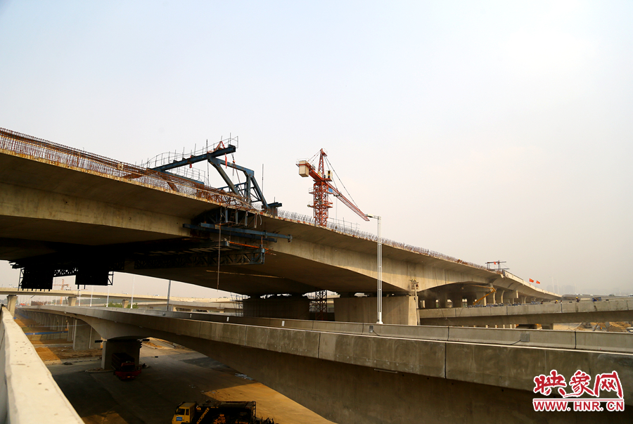 三環(huán)快速路的延長段還在加緊施工