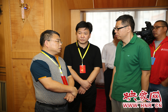 映象網(wǎng)全程直播省十二屆人大常委會(huì)專題詢問(wèn)會(huì)