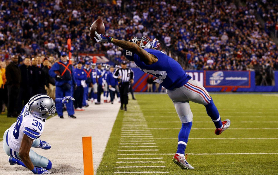 　單幅二等獎，單手接球。