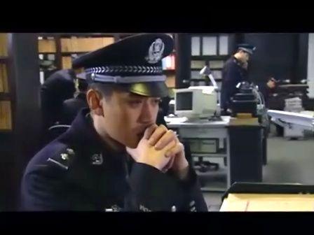 王學兵在《絕對控制》中扮演緝毒警察薛冰。