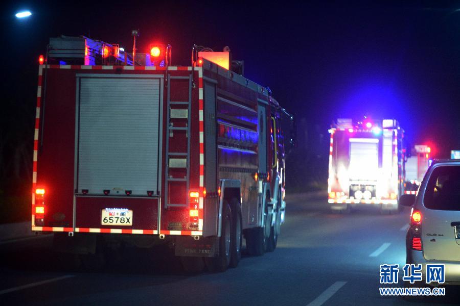 4月7日，消防車輛趕往事故現(xiàn)場(chǎng)。