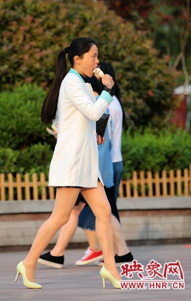 天太熱，還是吃冷飲涼快