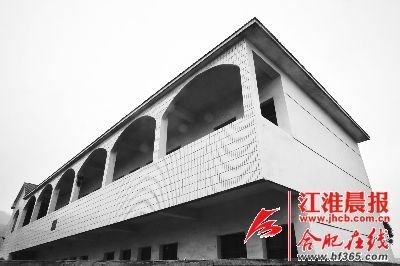 事發(fā)小學。晨報記者 高博 攝