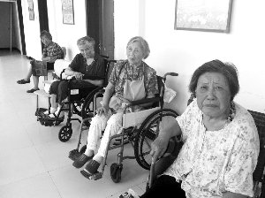 13個老人中，年齡最大的已經99歲