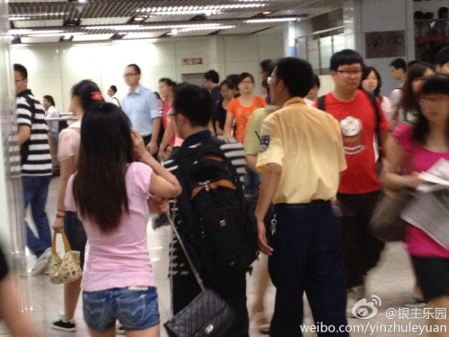 7月22日早上，上海地鐵6號(hào)線浦電路站，一男一女發(fā)生激烈口角，女子“指證”男子系“色狼”。