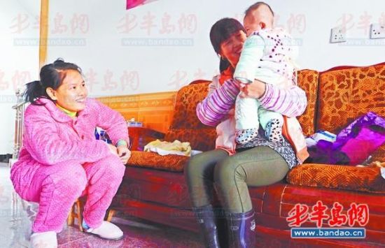 一位嫁給村民的外籍女孩認為她們的主要作用其實是生孩子。