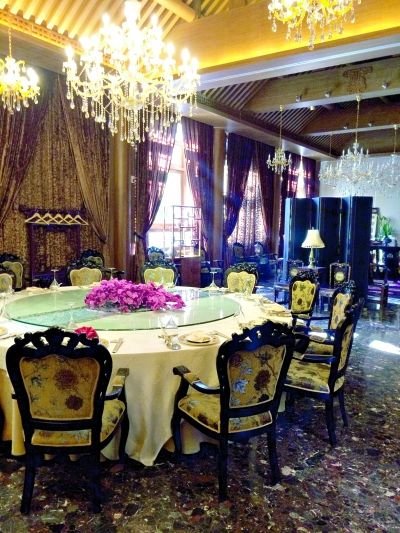  乙十六會所北海店包廂內(nèi)景。記者王文志攝