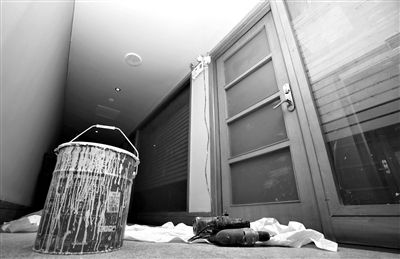 昨日，首師大公布的北京致遠東方教育科技有限公司和工商局網(wǎng)站公司注冊地空無一人。新京報記者 黃月 攝