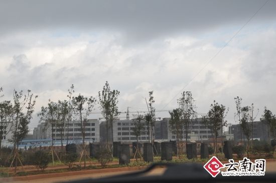 2010年11月的時候，爭議土地上已經(jīng)是密布的高樓群。