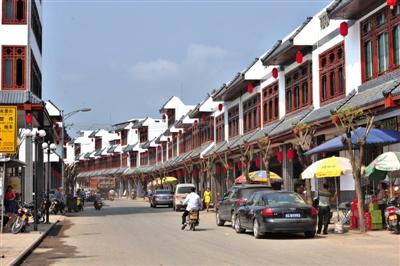 2014年3月16日，海南瓊海市，正在進行城鎮(zhèn)化改造的萬泉鎮(zhèn)新貌。圖/CFP