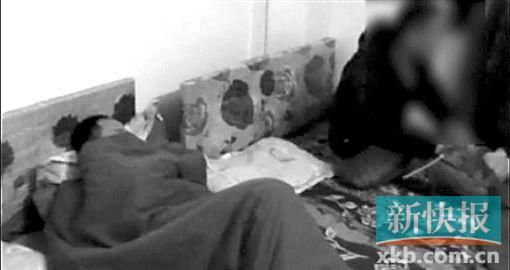 廣州搗毀一男同性戀者聚眾淫亂窩點(diǎn)。視頻截圖