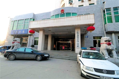 李宏亮在被違規(guī)辦理了監(jiān)外執(zhí)行后，再犯命案。