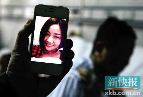 受傷之前的小蕓是一個漂亮的女孩。新快報(bào)記者畢志毅/攝