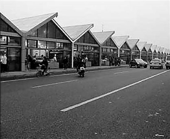 網(wǎng)友拍下的洞頭海鮮排檔照片。