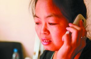 每次給家人打電話，史女士都會很難過。