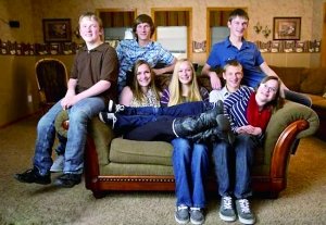 長(zhǎng)大后的七胞胎。