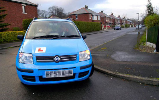 英國女子連考110次駕照仍未通過。