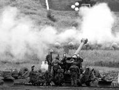 24日，日本陸上自衛(wèi)隊在進行演練