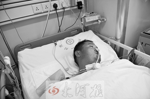 姚戰(zhàn)標(biāo)因甲烷中毒，大腦受到損害，重度昏迷。