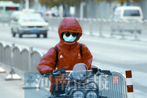 全副武裝，抵抗寒風