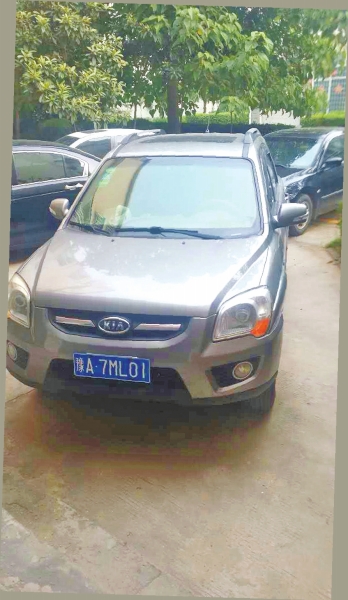 何先生買的二手東風(fēng)悅達(dá)起亞轎車