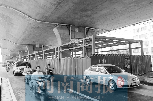 建設中的隴海路快速公交站臺，這條線路或取名B5