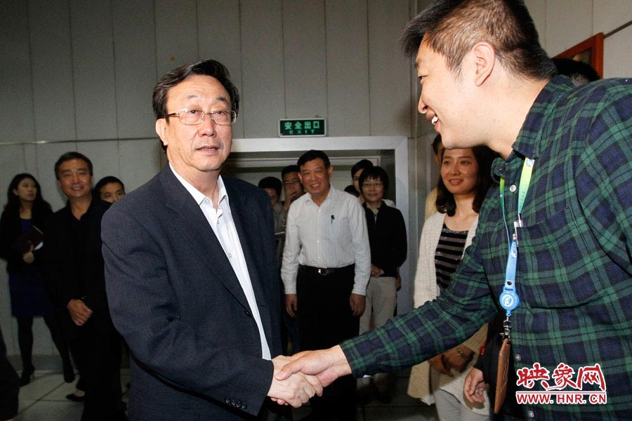 河南省委書記、省人大常委會主任郭庚茂視察河南人民廣播電臺 映象網(wǎng)記者邵恰 段晉哲/攝