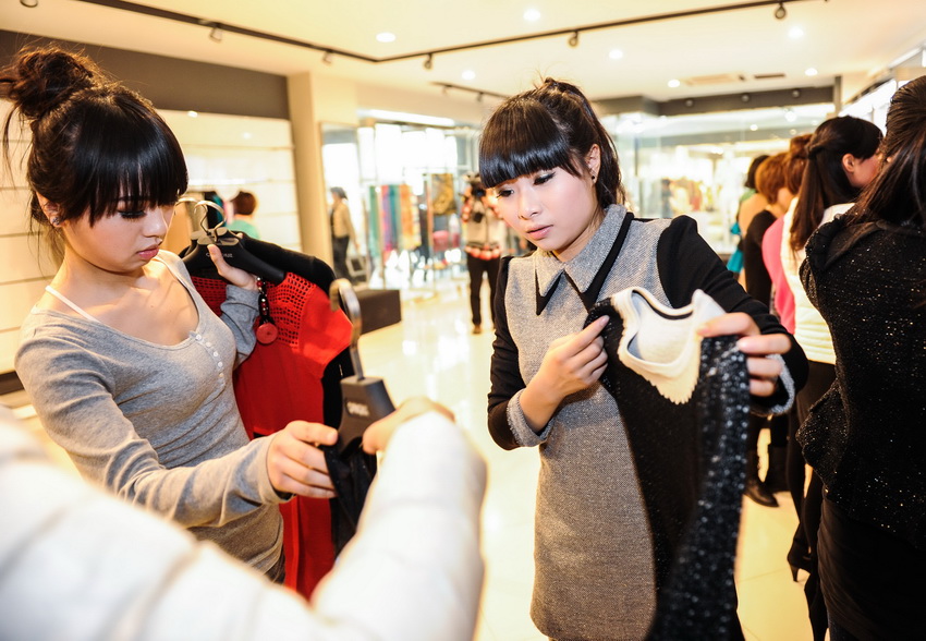 新農(nóng)村新女性T臺秀