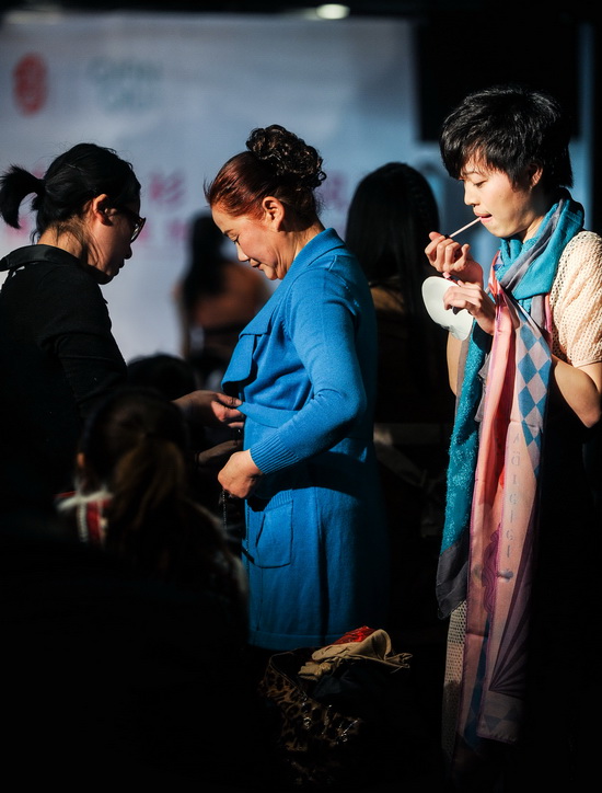 新農(nóng)村新女性T臺秀