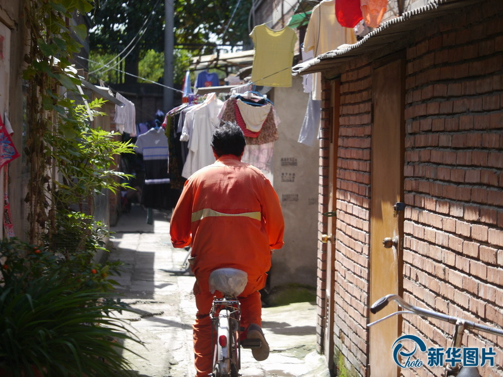 環(huán)衛(wèi)老工人的"北京愛情"