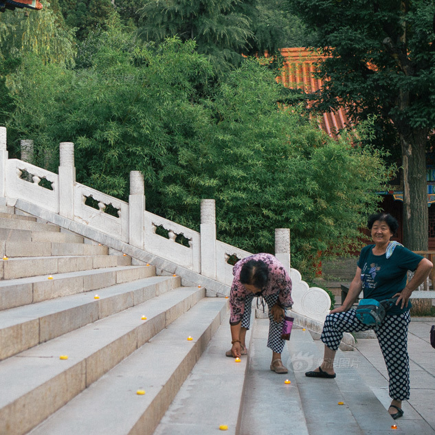 成人夏令營(yíng)體驗(yàn)道教生活