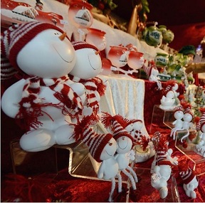 德國(guó)柏林圣誕市場(chǎng)開(kāi)張