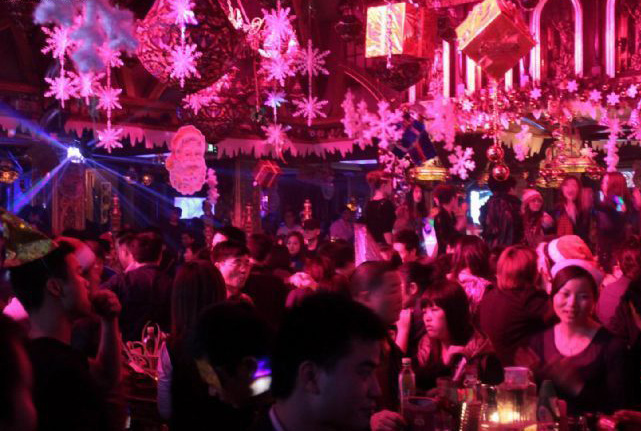 再不狂歡就老了！鄭州圣誕狂歡大攻略