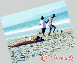 動(dòng)靜皆宜的沙灘。