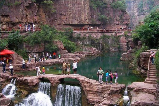 焦作市榮獲2013年度中國旅游競爭力百強(qiáng)城市稱號 焦作市榮獲2013年度中國旅游競爭力百強(qiáng)城市稱號