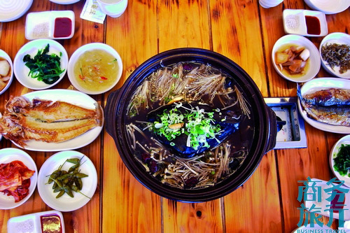 島上著名的養(yǎng)生大餐。