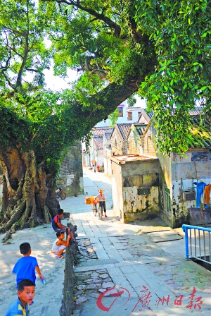 古鶴村的村落風(fēng)貌保存完好,猶如一處“世外桃源 ”。