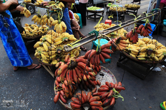 緬甸，繽紛的街邊平民小吃