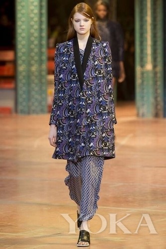 即將大熱LOGO出爐 女星領(lǐng)銜棄虎頭穿獨(dú)眼衛(wèi)衣 即將大熱LOGO出爐 女星領(lǐng)銜棄虎頭穿獨(dú)眼衛(wèi)衣