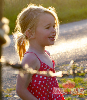  家長(zhǎng)過度保護(hù) 孩子的獨(dú)立性會(huì)變差